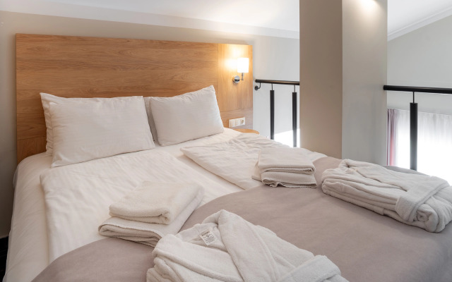 Отель Amber Shore Resort