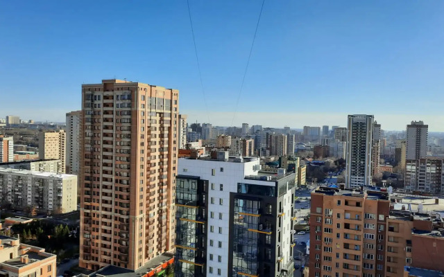 Апартаменты ФлаНск на Крылова 4