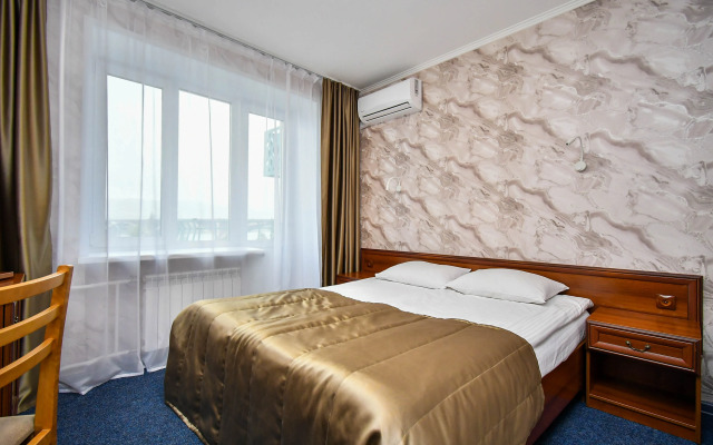 Ogni Eniseya Hotel