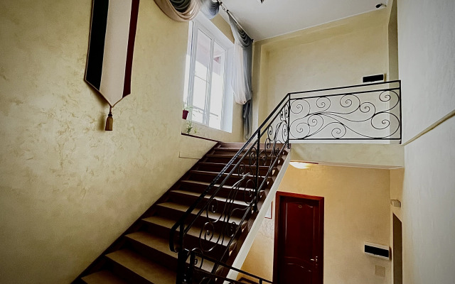 Отель Верона