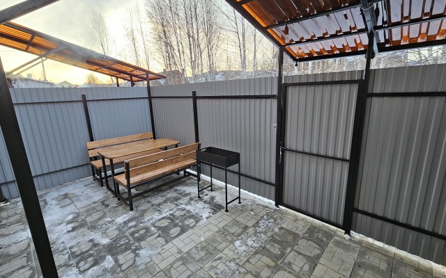 Na Zelenoy Polyane Bungalow