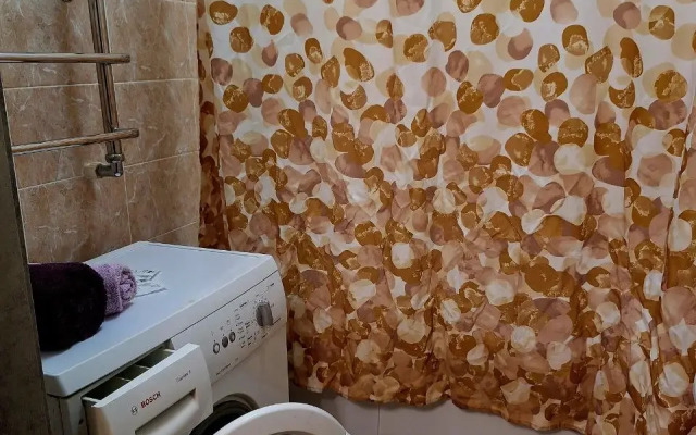 S Individualnym Parkovochnym Mestom, Bataysk Flat