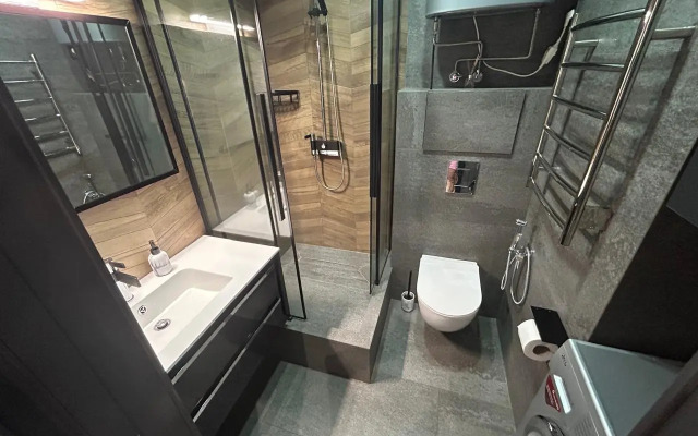 Na Visokom Yetazhe s Vidom na More, Nedaleko ot Tsentra Apartment. Fastovskaya, 29.