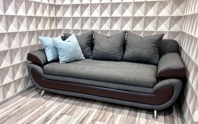 Na Marksa 31 /Maslennikova 10 Flat