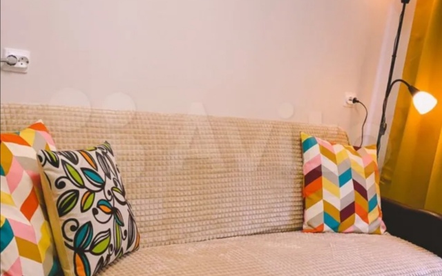 Vdali ot Suety Apartments