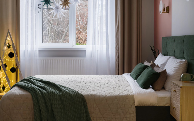 Studiya Olive U Ozera Flat