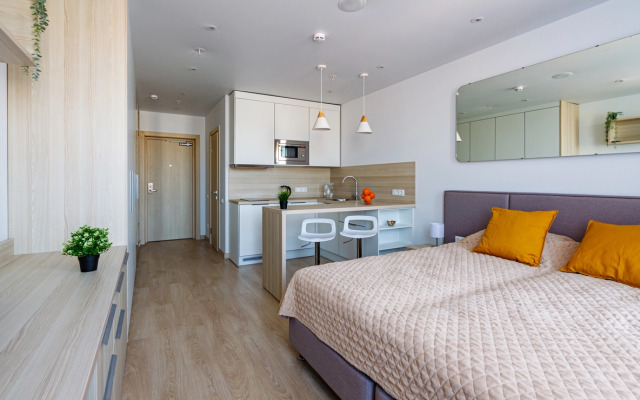 Ye's (k) 5140 Apartments