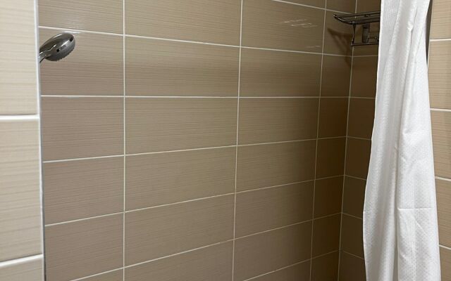 Parusnaya 21 Apartment 1