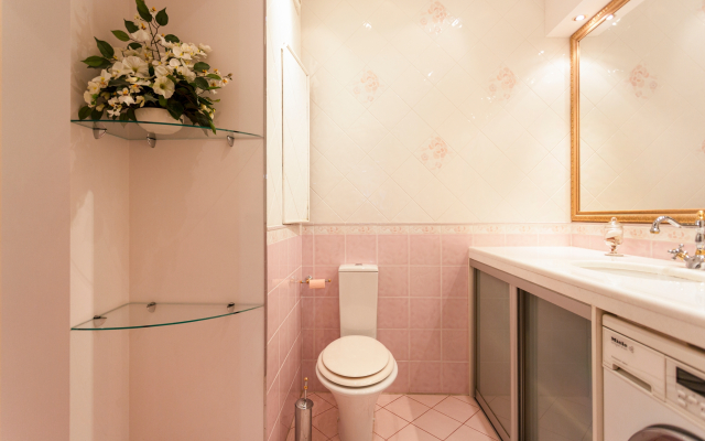 Апартаменты FortEstate на Дмитрия Ульянова 43