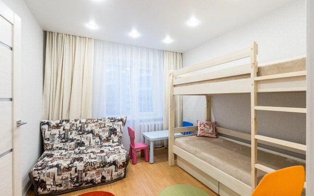 Prostornaya Ryadom s Akvaparkom Flat