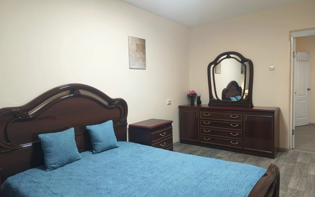 Квартира Большая квартира на 8 человек в центре города