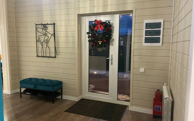 Частный дом дизайнерский великолепной уличной территорией