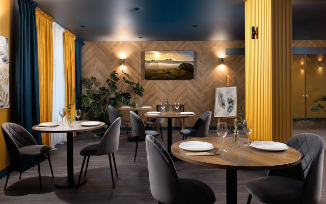 Klever Hotel