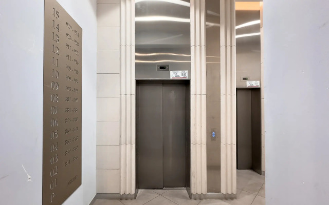 Yevrodvushka U Morya Flat
