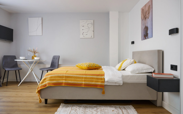 Бахрушина 1 Apartments
