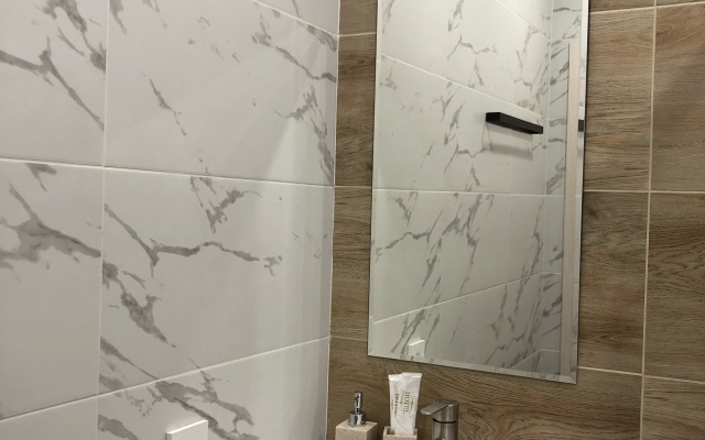 Апартаменты Экзотика возле Аэропорта на 2 Гостя