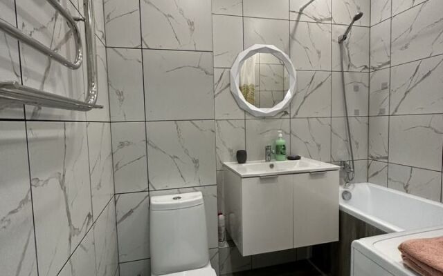 Na Shukhova 1a Flat
