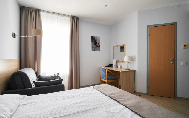 Grand Avenue Hotel by USTA Hotels