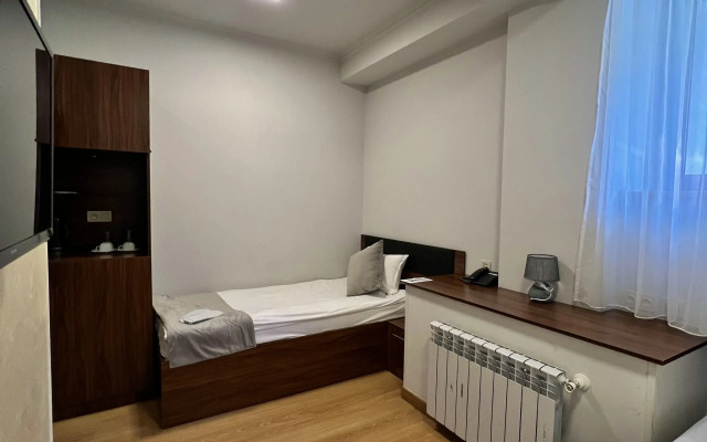 Hotel Mashtots Hotel