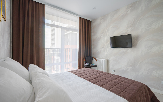 V tsentre Yekaterinburga Flat