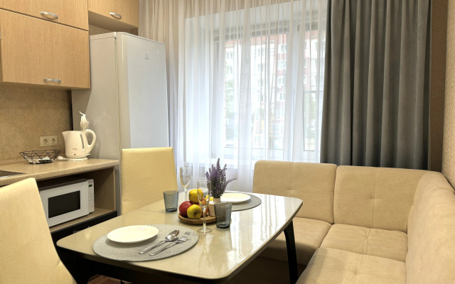 BestHome Prostornaya Kvartira Dlya 4 Gostey Flat