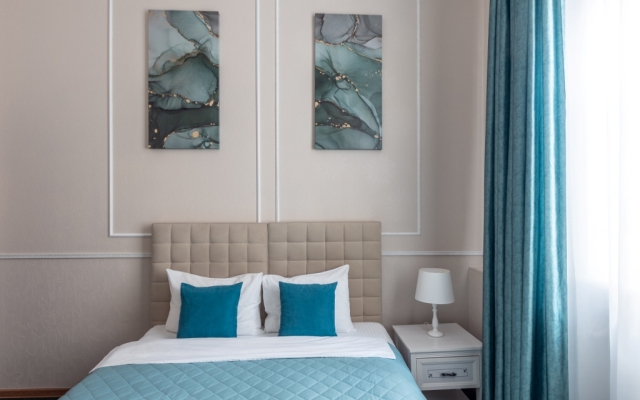 Отель Искра