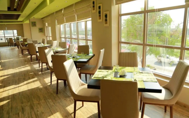 Royal View Hotel