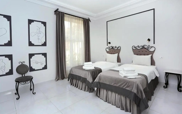 Отель The One Boutique