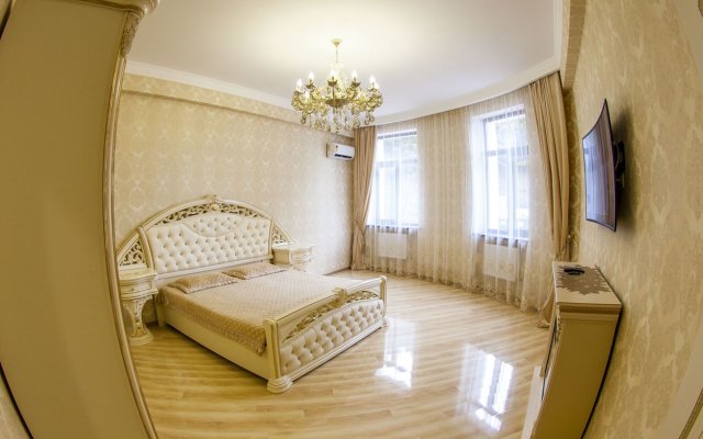 Elite V Tsentre Ryadom S Parkom Apart-Otel "vernisazh" Apartments