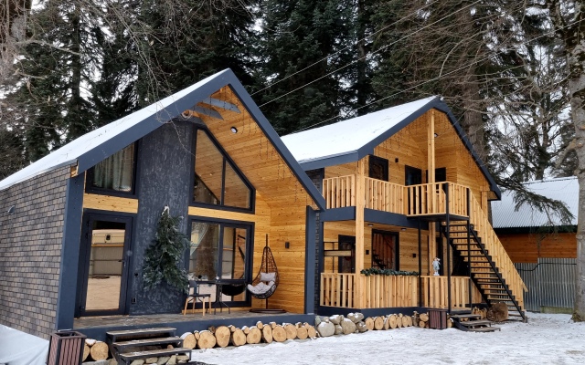 Adami Hotel