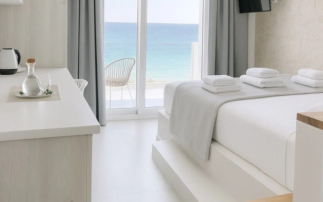 Отель Gloria luxury suites