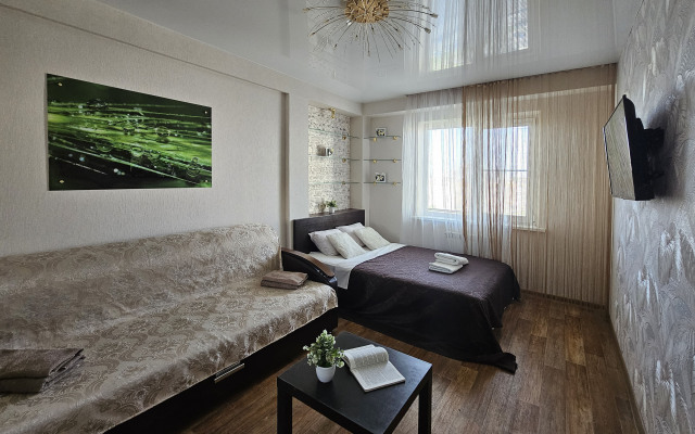 Yaroslavskaya 72 (11) Apartments