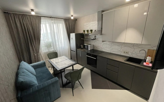 Квартира на Героев 18