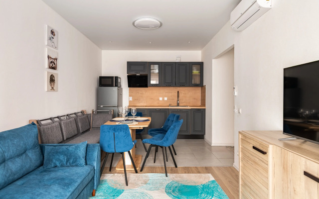 Bolshaya Belaya Kingsaiz Flat