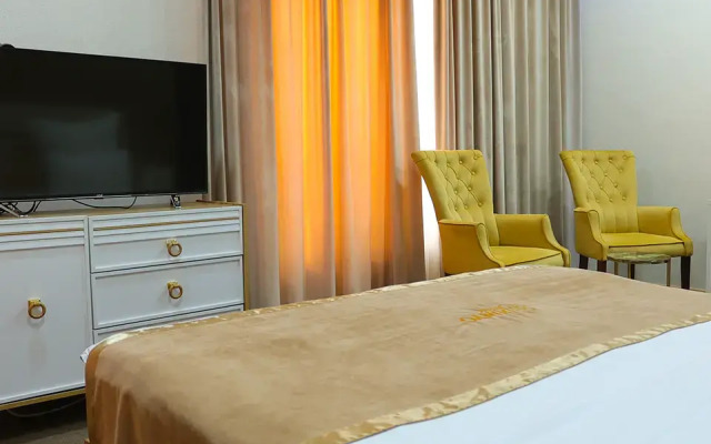 Dunyo Palace Hotel