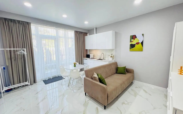 S Otdelnym Vkhodom V Apart-Komplekse S Basseynom Apartment