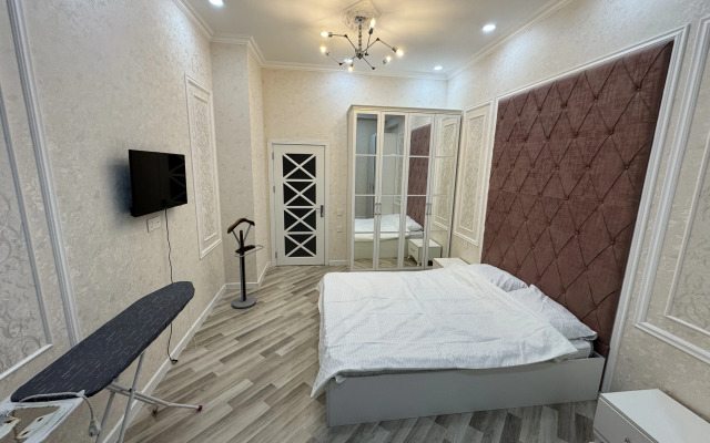 V Tsentre Baku Flat