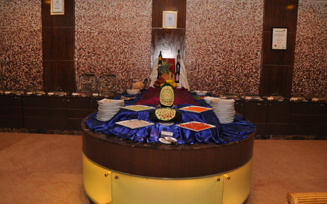Gokulam Park Sabari OMR Hotel