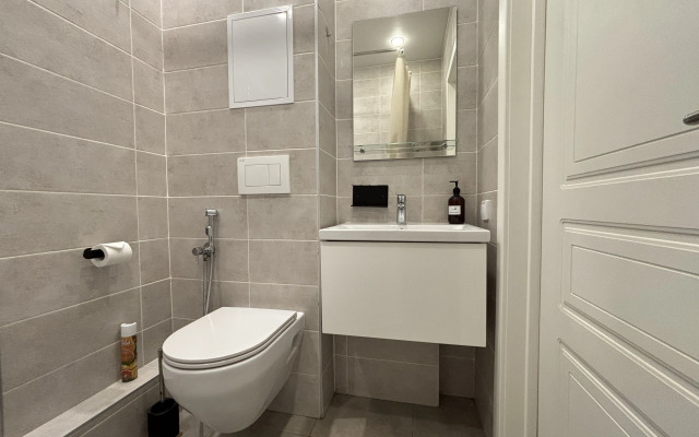 Uyutnaya S Novoy Mebelyyu I Tekhnikoy Flat