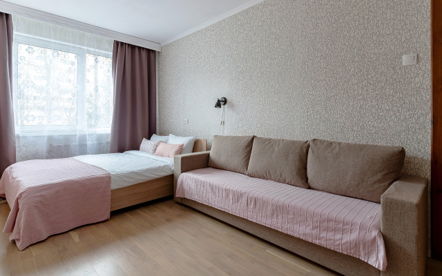 Na Kotelnikova Ryadom S Tsentrom Almazova I Doktrinoy Flat