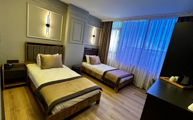 Skymoon Airport Hotel