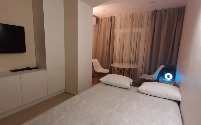 V Samom Tsentre Goroda Apartments