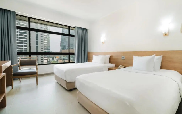 Pinnacle Lumpini Park Hotel - Image 6