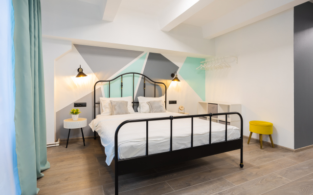 Smart Hotel Kantemirovskiy