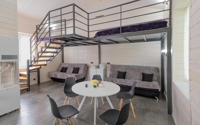 Chastny Dom Zima Leto Private House