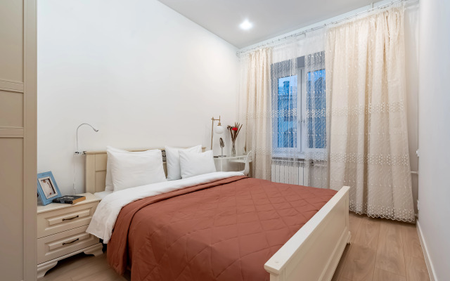 Апартаменты Sergeew Apartments 3-х комнатный Делюкс на Набережной Макарова