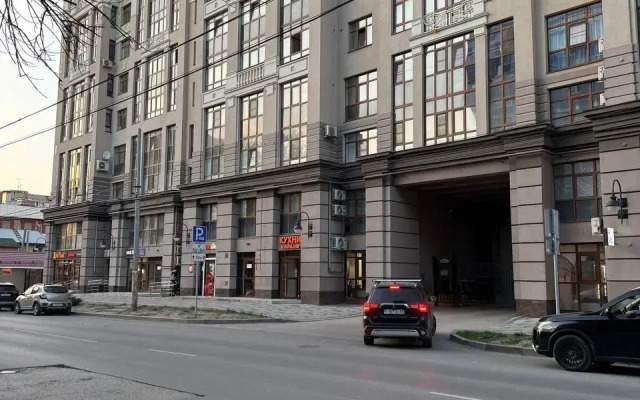 Klacca Lukhury Flat