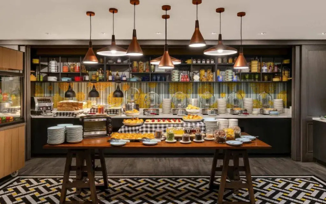 Ibis Styles Bangkok Silom