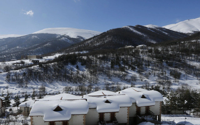 Arthurs Aghveran Resort
