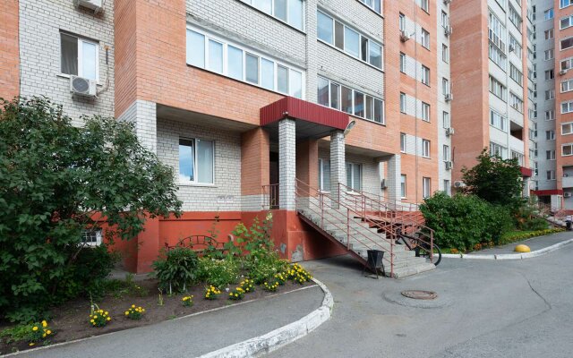 Svetlye Formata 1+ Vozle Tts Ostrov Apartments